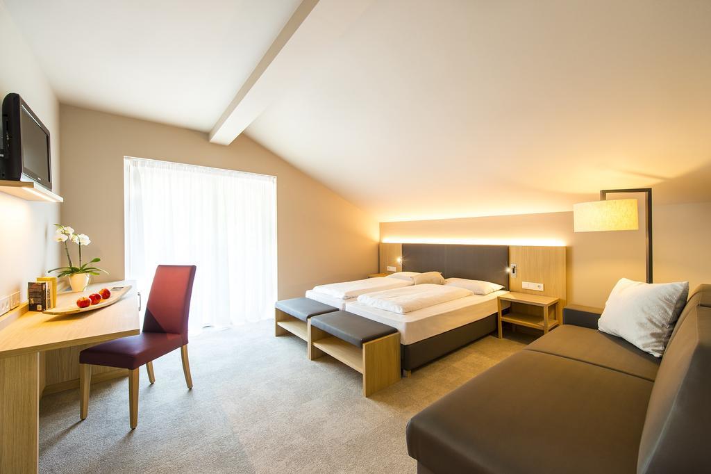 Hotel Campingpark Steiner Laives Habitación foto